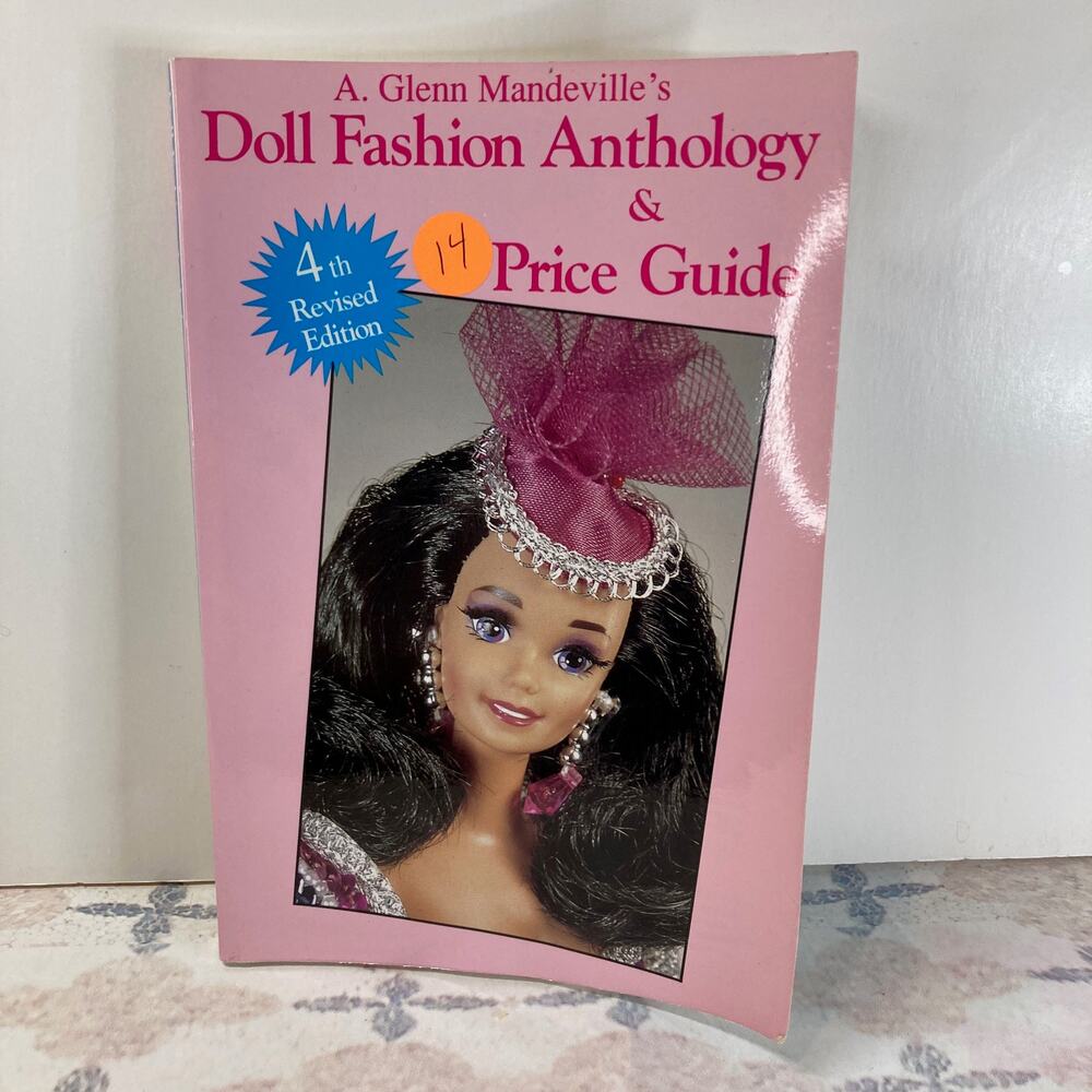 Mandeville | Doll Fashion Anthology 4th Ed | PB | VG | Doll Reference | 1993